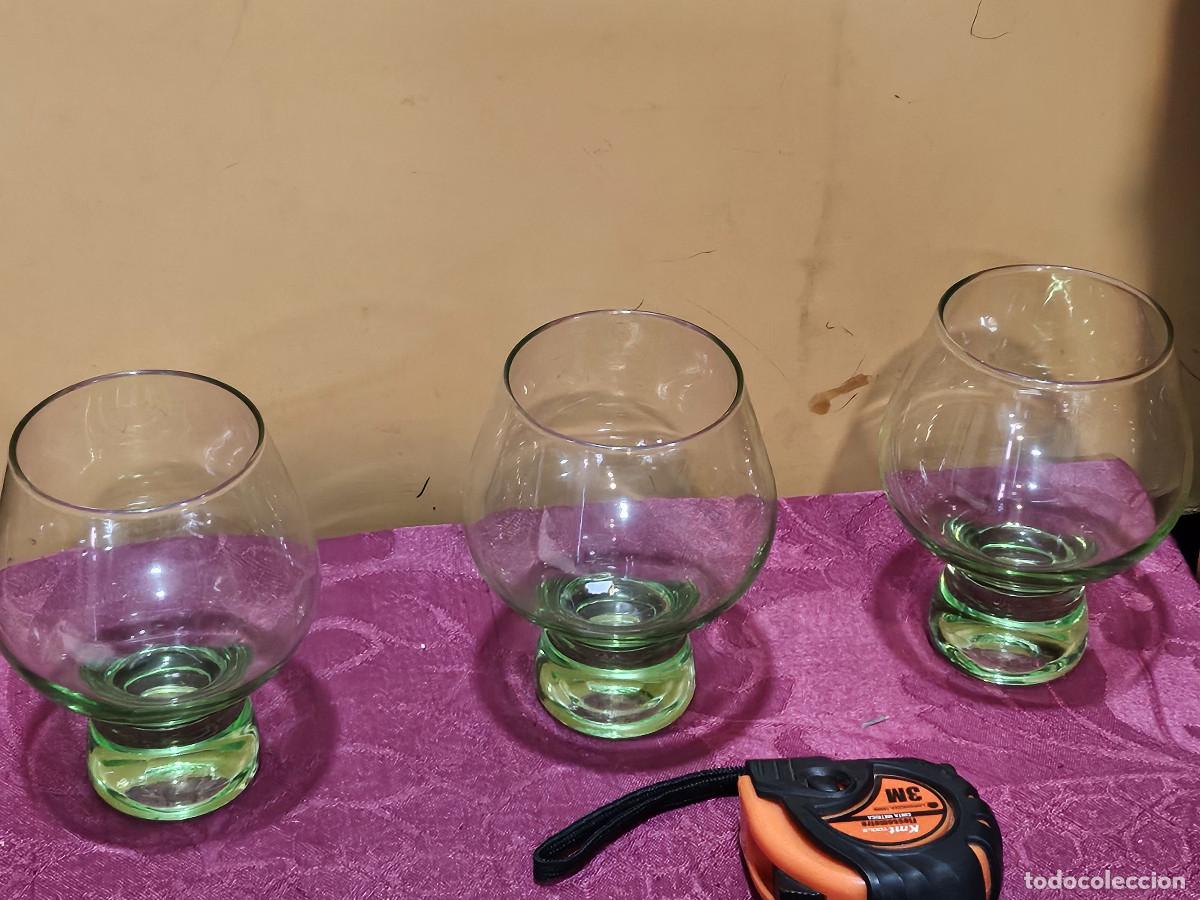 Vintage: 3 vasos de cristal verde - Foto 1