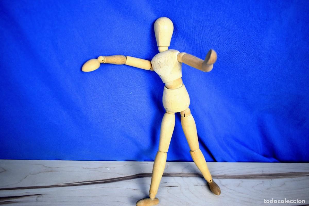 Vintage: Maniqu&iacute; articulado en madera - Foto 3