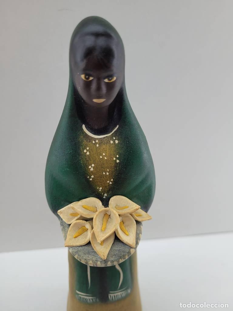 Vintage: FIGURA DE MUJER DE BARRO - Foto 5