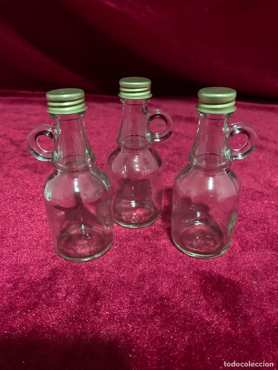 Vintage: MENAJE; LOTE 12 GALONCITOS CON TAPA ROSCADA SERVICIO ACEITE O LICOR