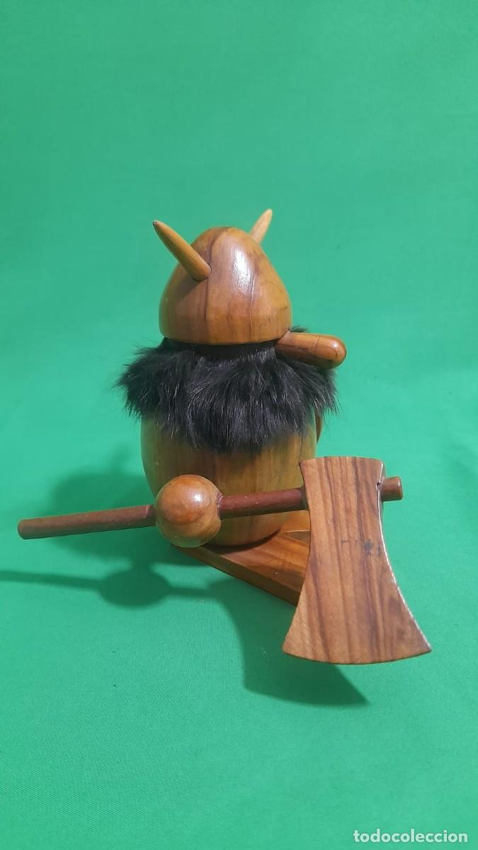 Vintage: VIKINGO DE MADERA DE OLIVO - Foto 2