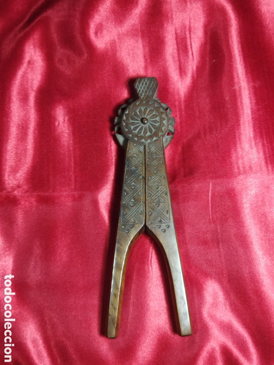 Vintage: Cascanueces madera antiguo - Foto 2