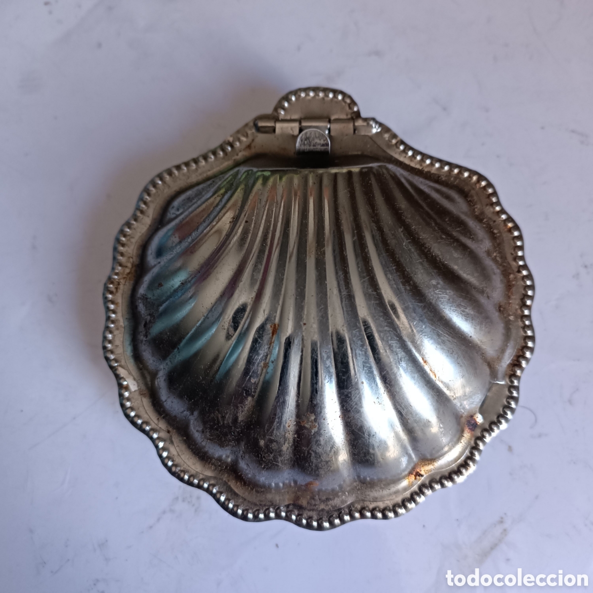 Vintage: Concha de metal mantequillera vintage