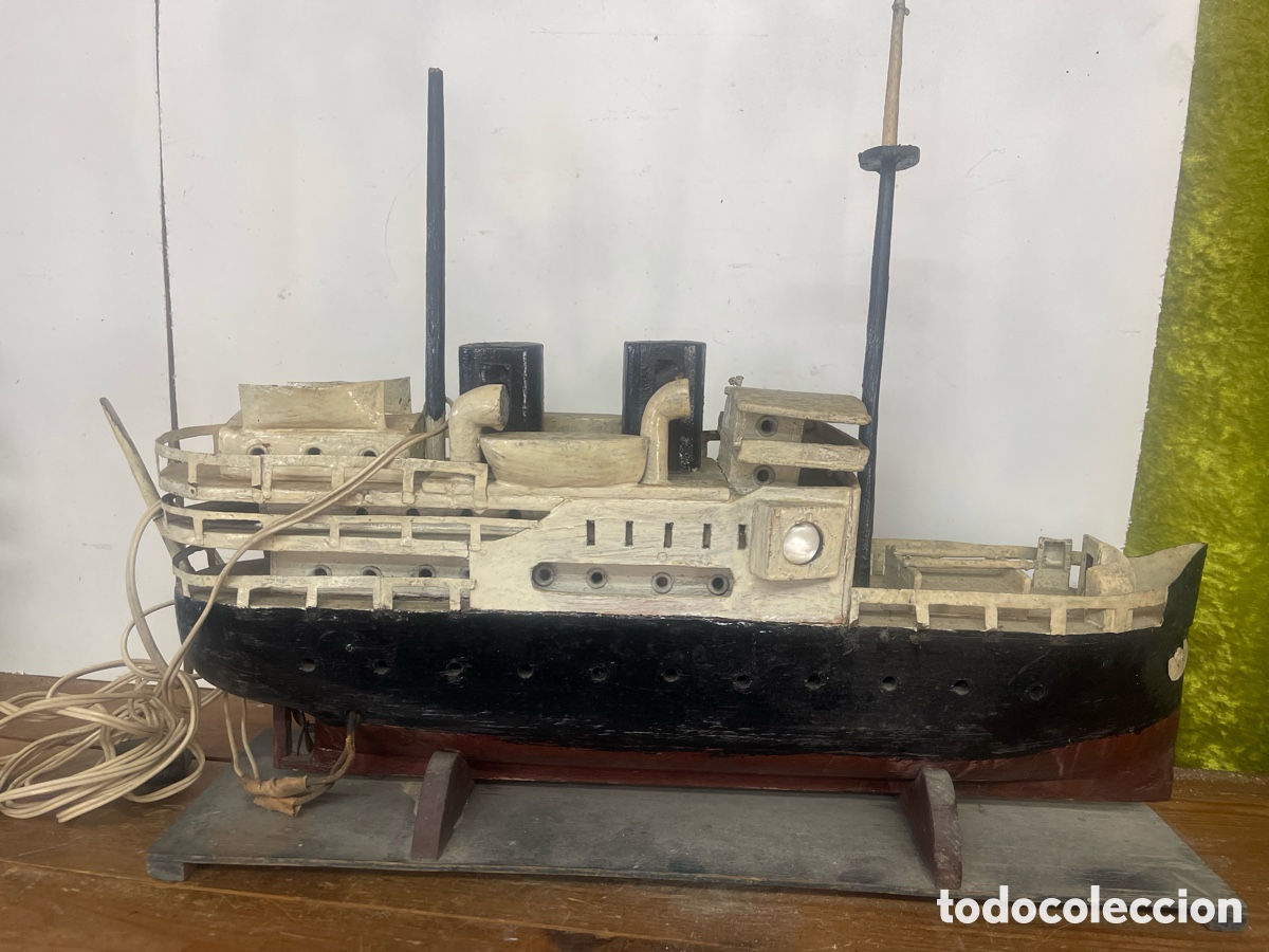 Vintage: Barco de madera y lata con luces funcionando - Foto 1