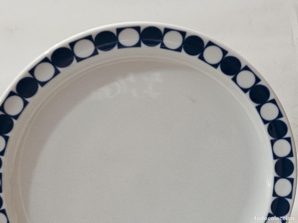Vintage: plato de porcelana firmada - Foto 2