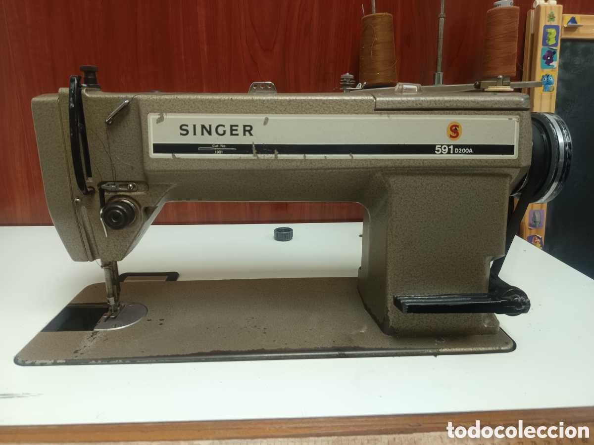 Vintage: Maquina de coser singer - Foto 2