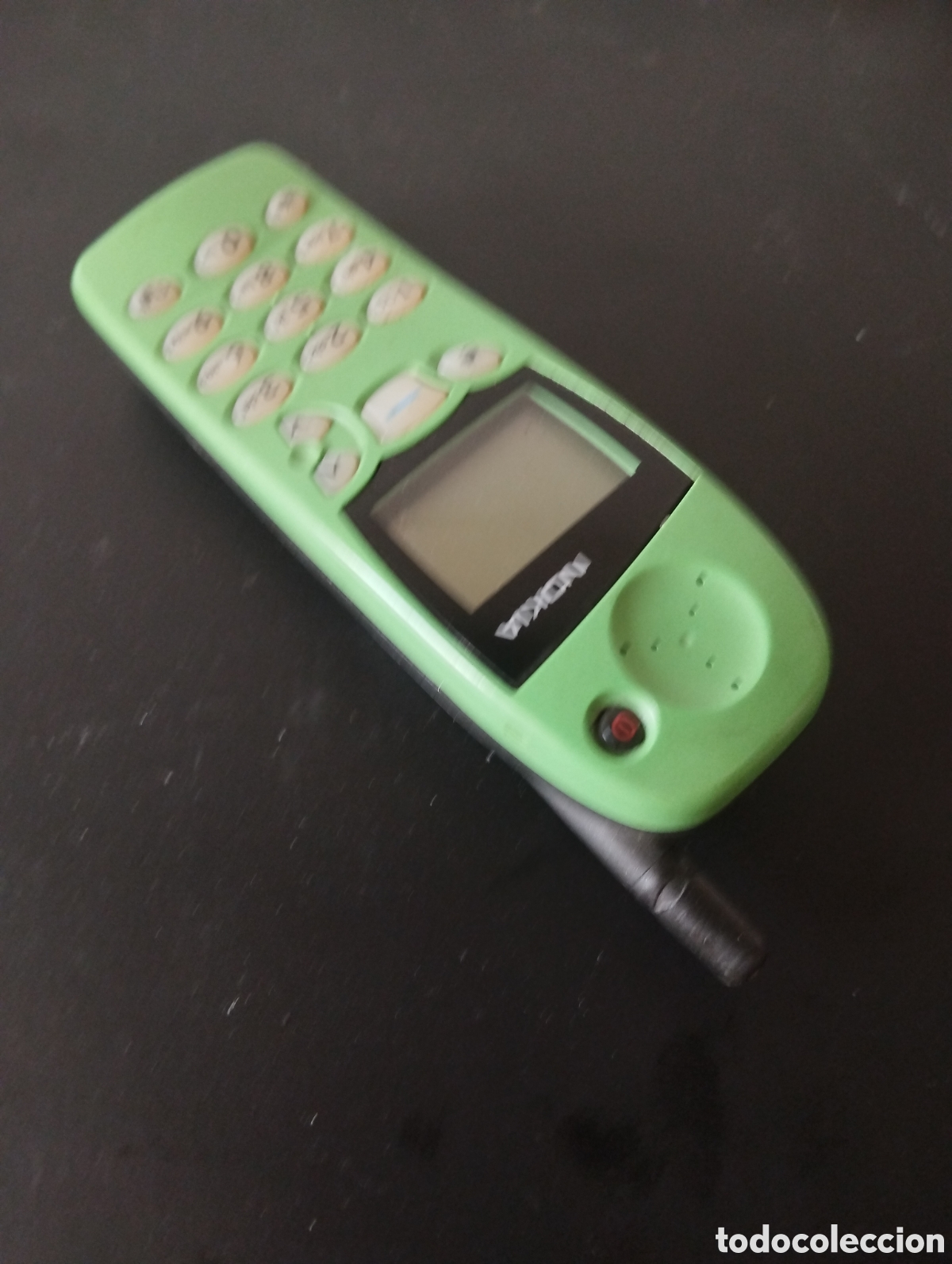 Vintage: Tel&eacute;fono Nokia modelo 81 10 - Foto 3