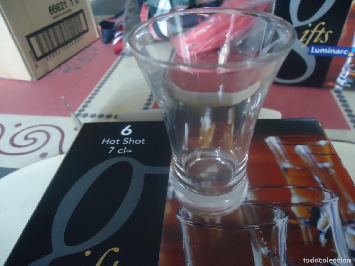 Vintage: JUEGO DE 12 VASOS CHUPITOS LUMINARC - Foto 2