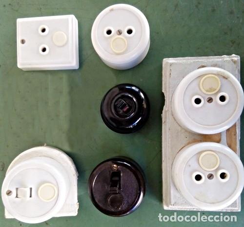 Vintage: Lote de enchufes e interruptores retro - Foto 2