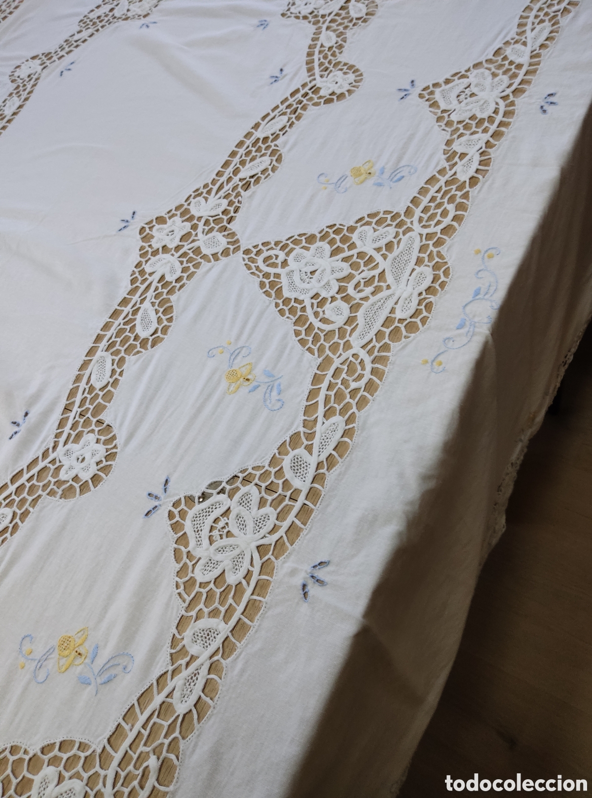 Vintage: Mantel con bordados y encaje - Foto 4