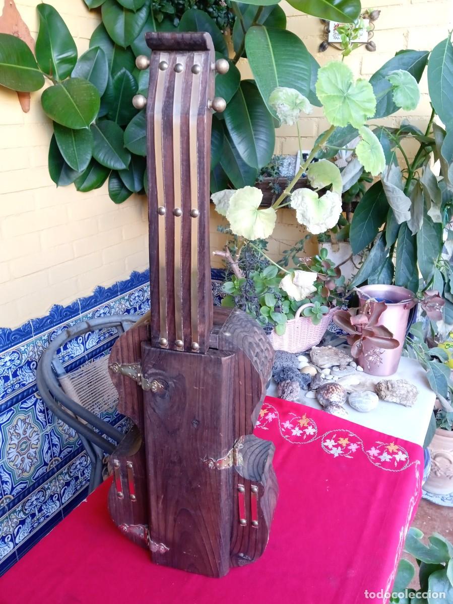 Vintage: Estuche de madera con forma de viol&iacute;n para botella de vino - Foto 5