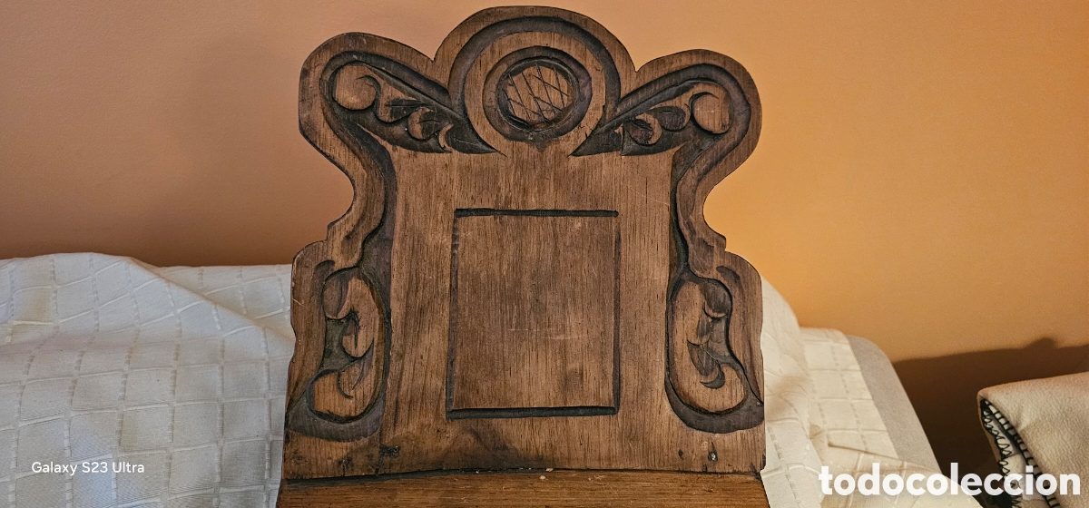 Vintage: Atril con caj&oacute;n de madera tallada - Foto 4
