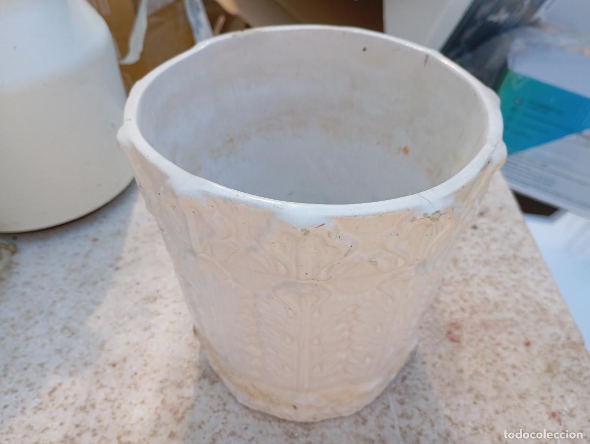 Vintage: maceta de ceramica blanca - Foto 1