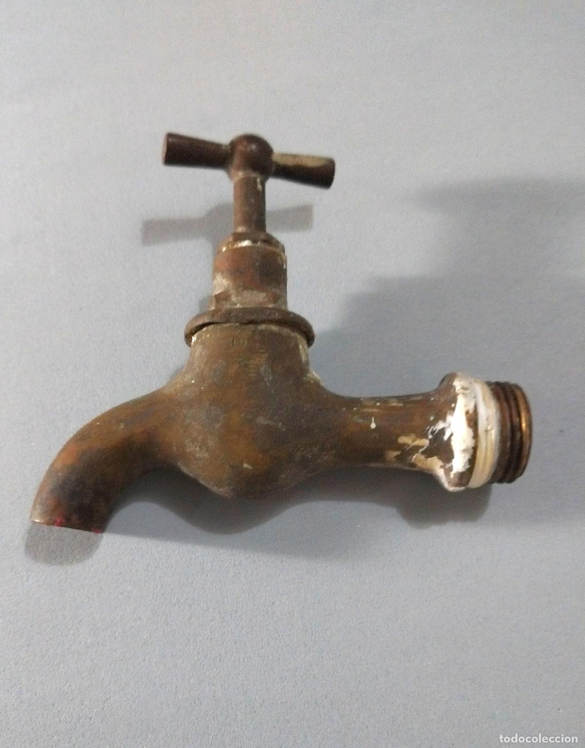 Vintage: Antiguo grifo de metal, bronce. - Foto 1