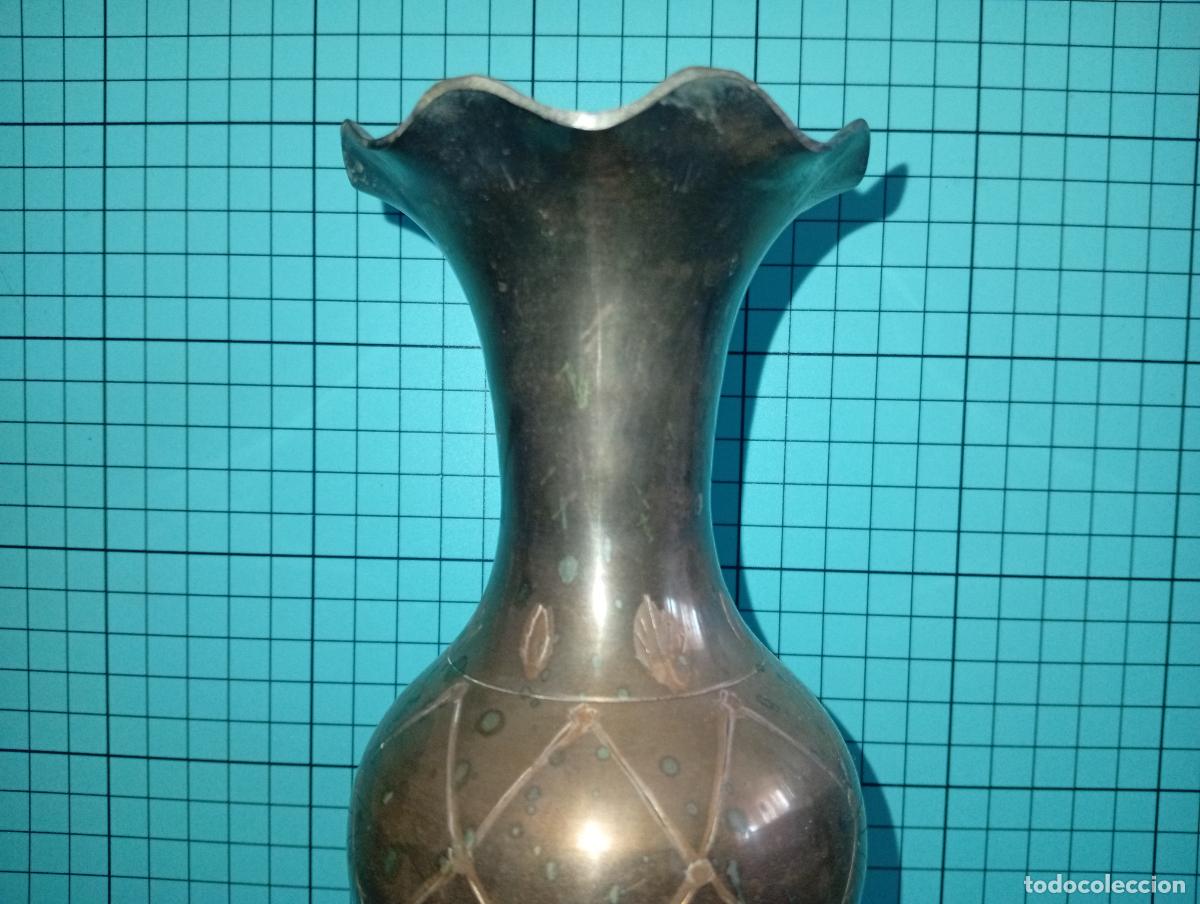 Vintage: Bonito Jarr&oacute;n de bronce labrado vintage - Foto 2