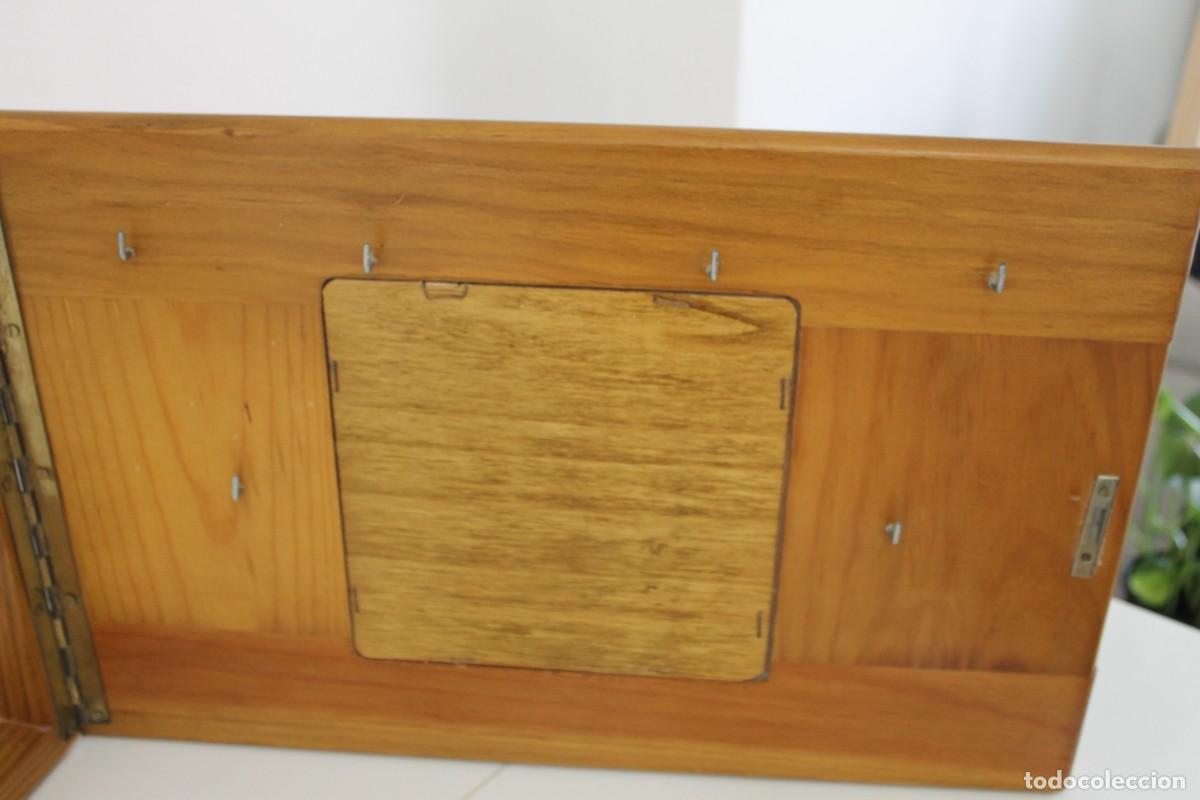 Vintage: CUADRO TAPA CONTADOR MADERA CON AZULEJO - Foto 4