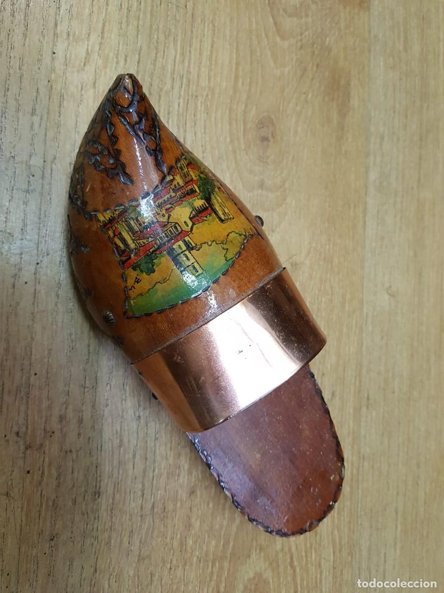 Vintage: ANTIGUO ZAPATO DE MADERA - Foto 2