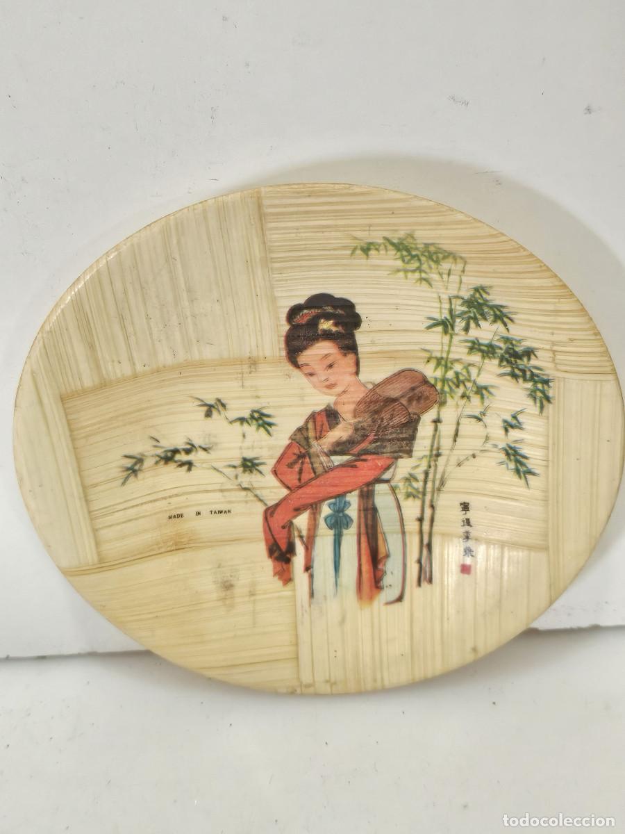 Vintage: 2 peque&ntilde;os platos de bambu - Foto 2