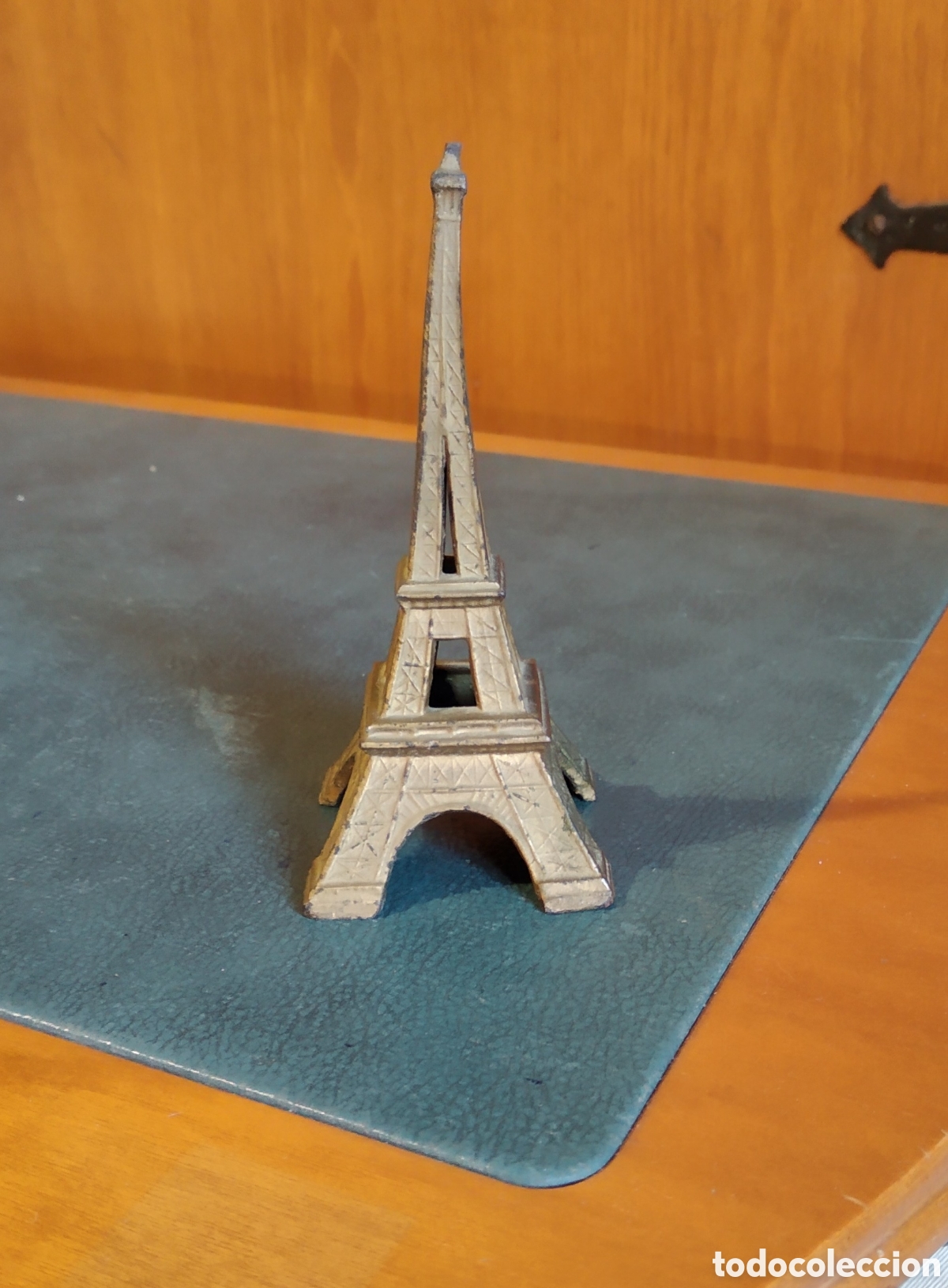 Vintage: Torre Eiffel en miniatura, met&aacute;lica - Foto 1