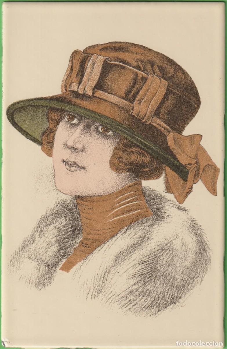 Vintage: RETRATO JOVEN CON SOMBRERO, SOBRE METAL LACADO 13,8 x 9 cm.