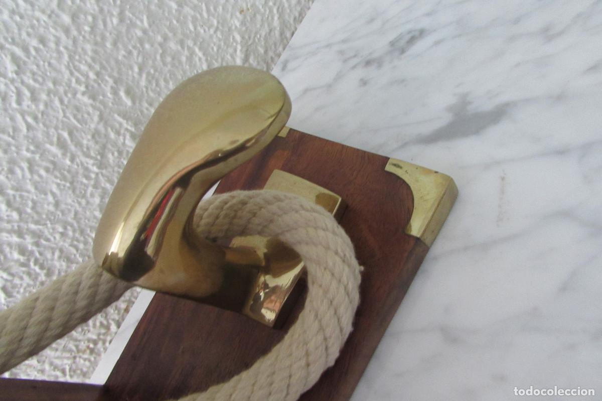 Vintage: Sujeta Libros. Madera y Bronce. Amarre Barcos. - Foto 7