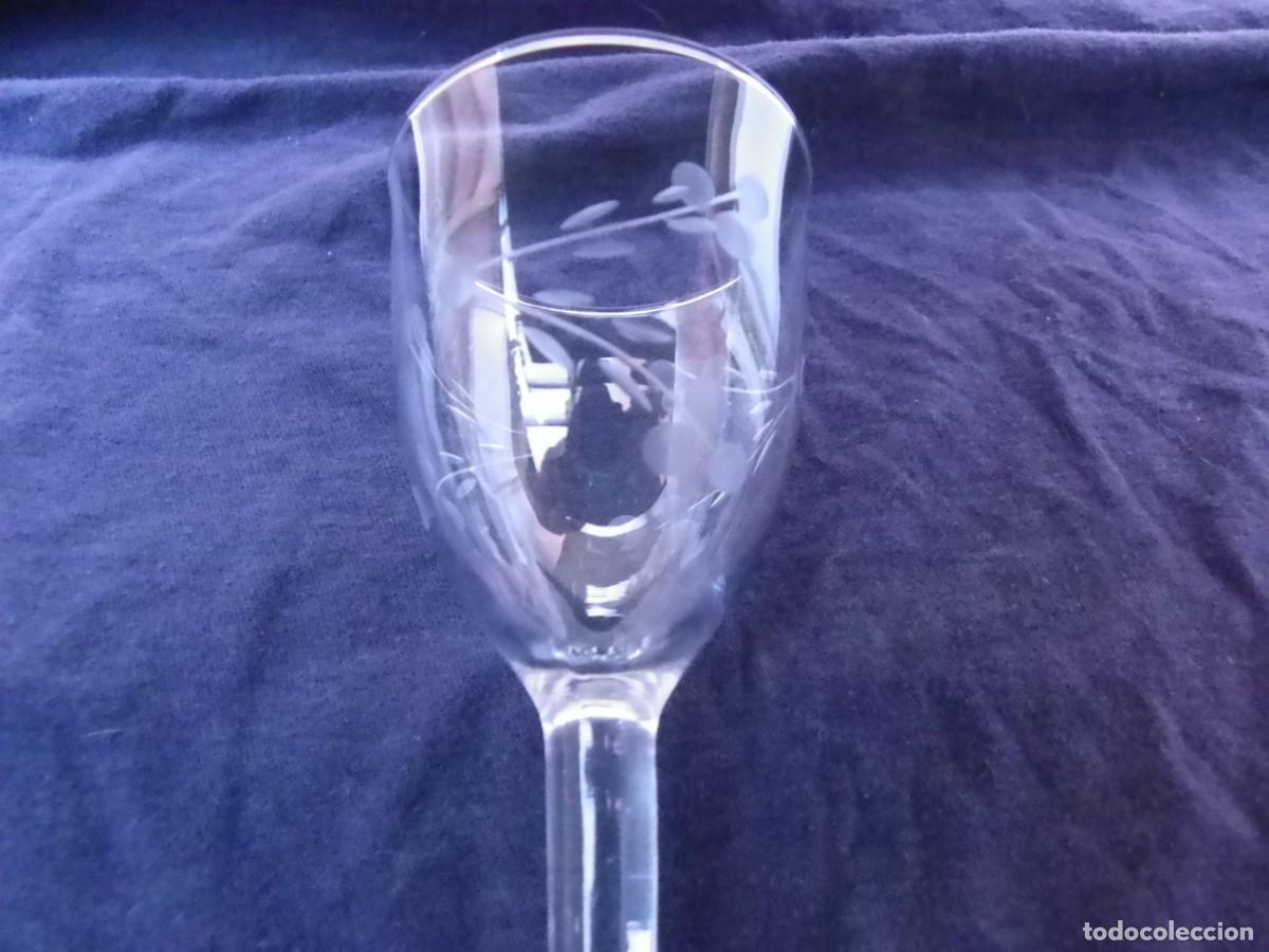 Vintage: 11 Vasos de chupito peque&ntilde;os grabados - Foto 3