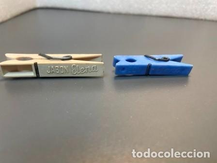 Vintage: PINZAS DE LA ROPA JABON ELENA - PLASTICO - Foto 1