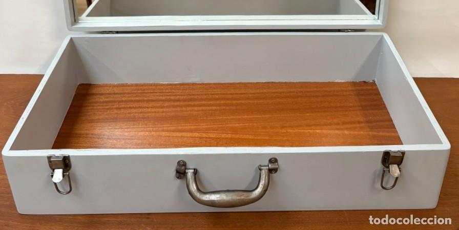 Vintage: Maleta de Madera A&ntilde;os 60 - Foto 2