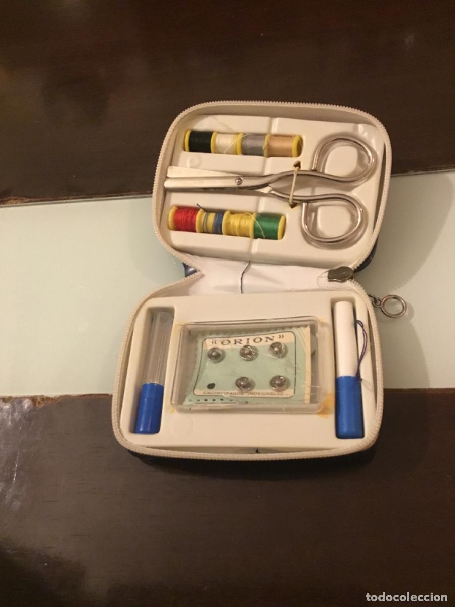 Vintage: Set de costura, Estuche azul - Foto 2