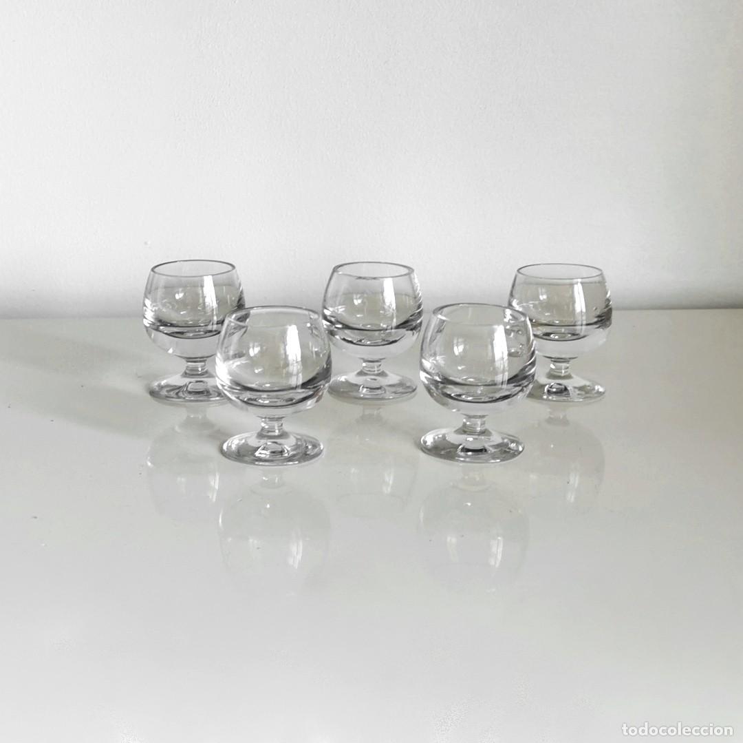 Vintage: CINCO COPAS PARA LICOR O CHUPITOS - Foto 2