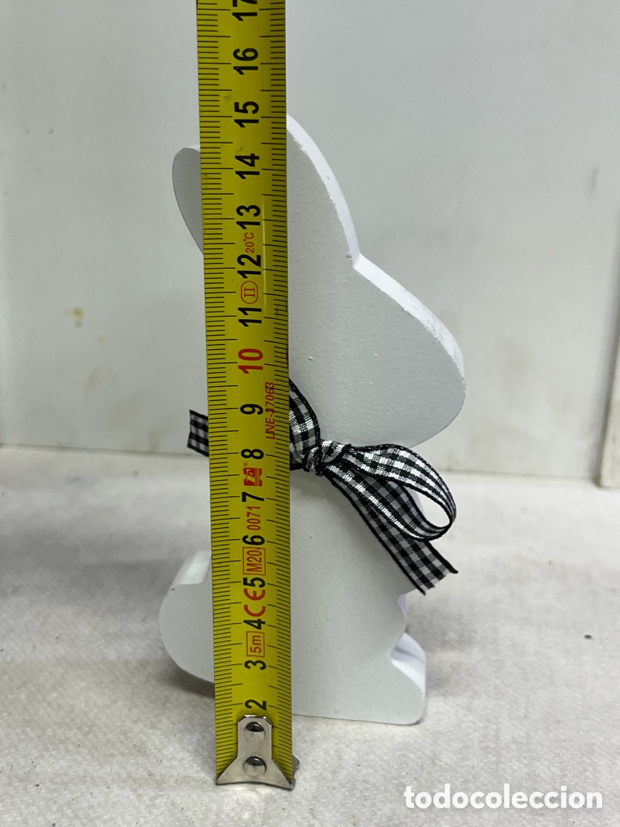 Vintage: Figura decorativa de conejo en madera blanco - Foto 5