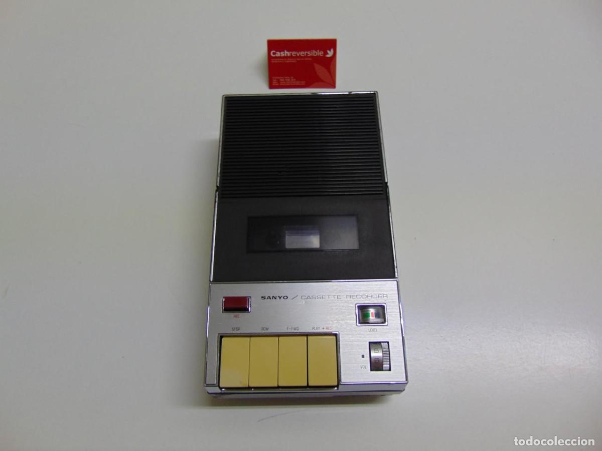 Vintage: GRABADORA VINTAGE CON FUNDA Y MICRO (122506) - Foto 2