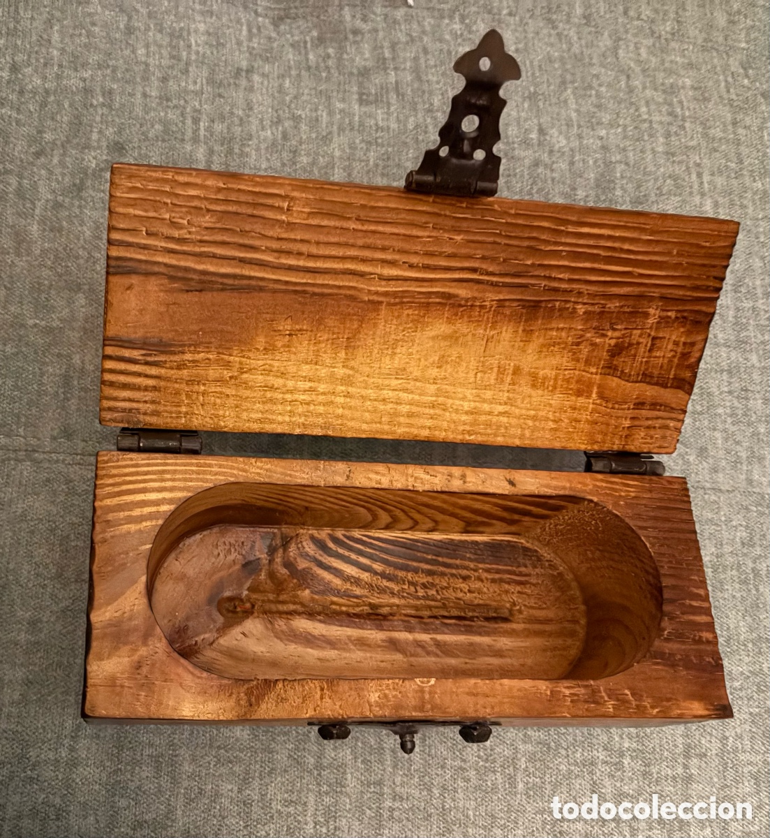 Vintage: (L404) Cofre artesanal de madera maciza &ndash; estilo arc&oacute;n antiguo