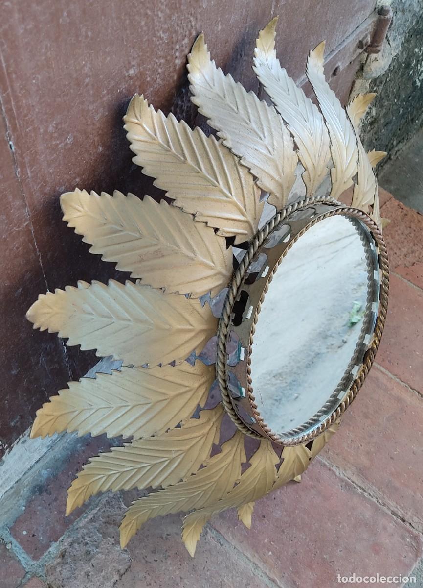 Vintage: ANTIGUO ESPEJO DE METAL CON FORMA DE SOL - Foto 3