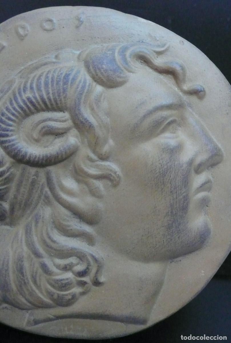 Vintage: ROLEO DE YESO CON RELIEVE - Foto 3
