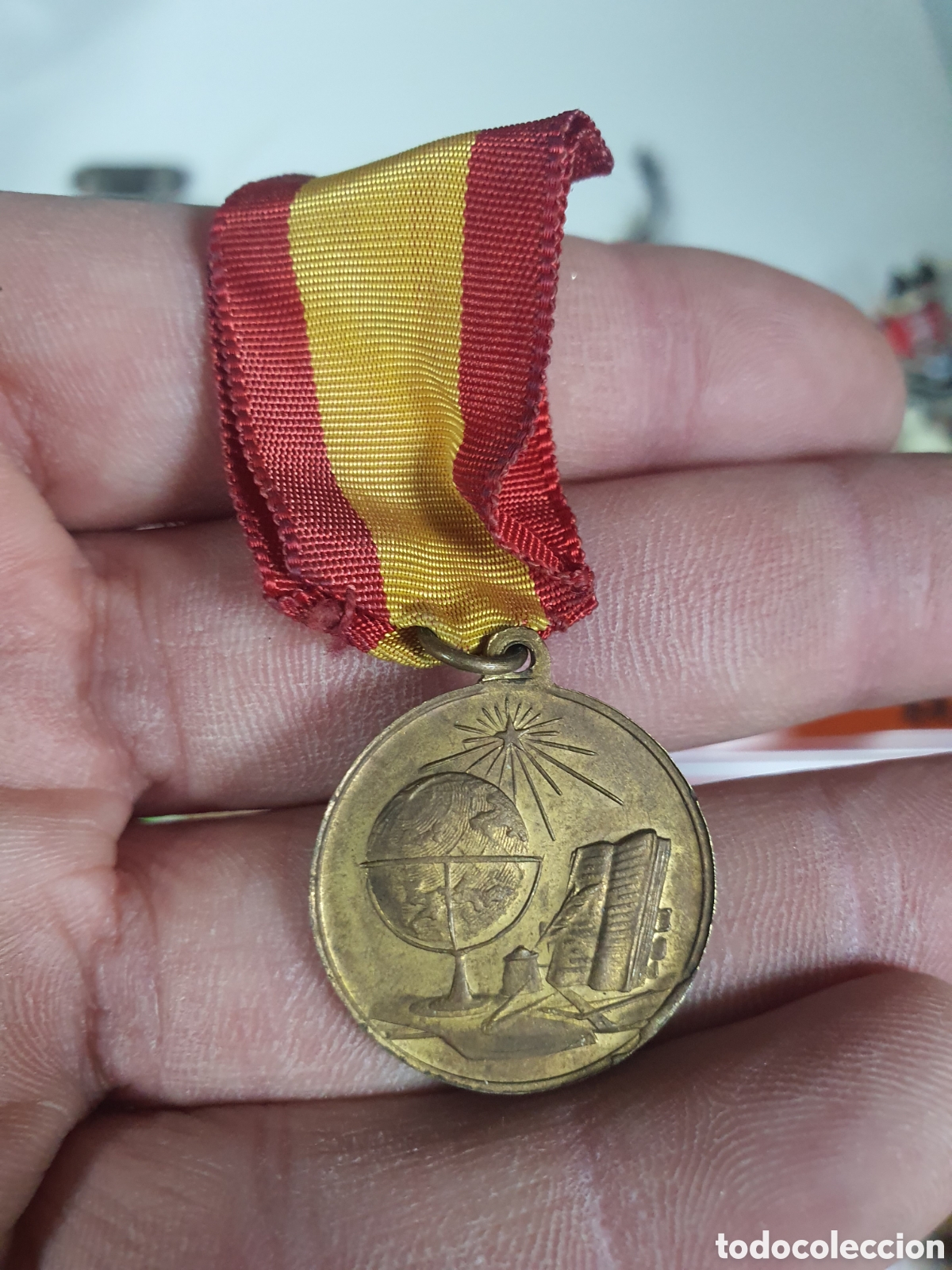 Vintage: MEDALLA PREMIO A LA APLICACION - Foto 1