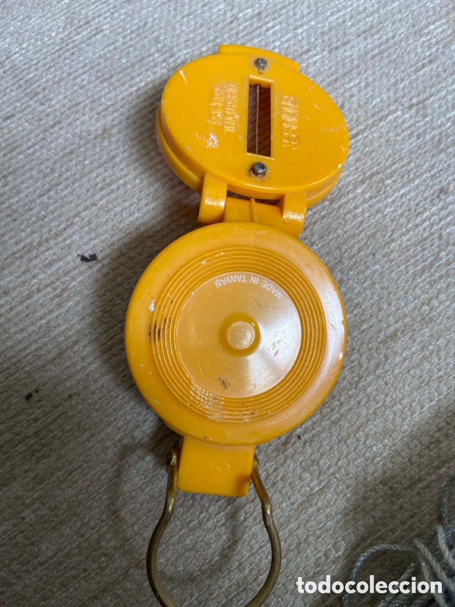 Vintage: Brujula color amarillo - Foto 2