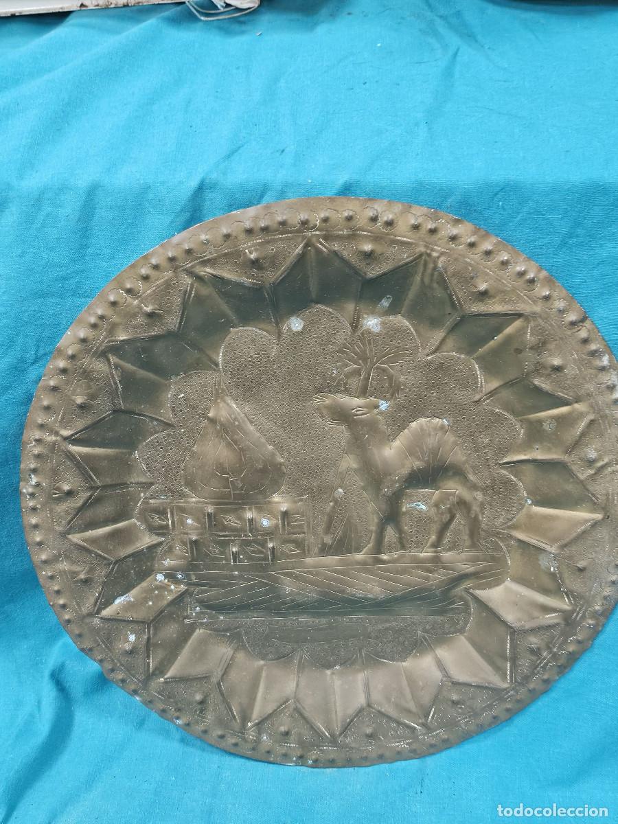 Vintage: plato de metal egipcio camellos - Foto 1