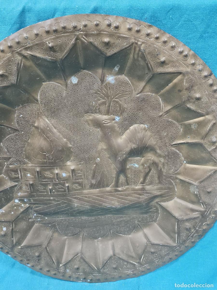 Vintage: plato de metal egipcio camellos - Foto 3