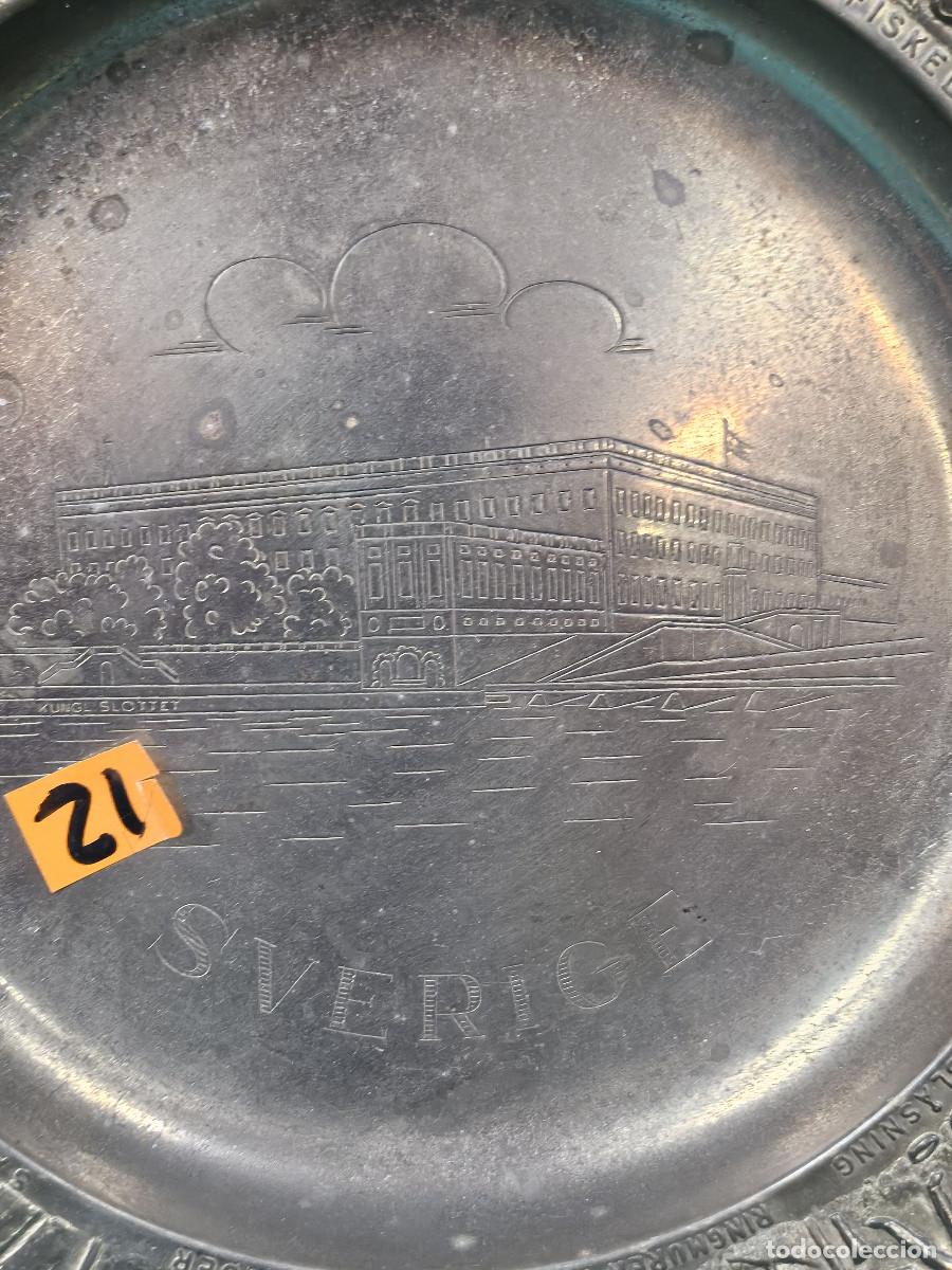 Vintage: plato de metal repujado - Foto 4