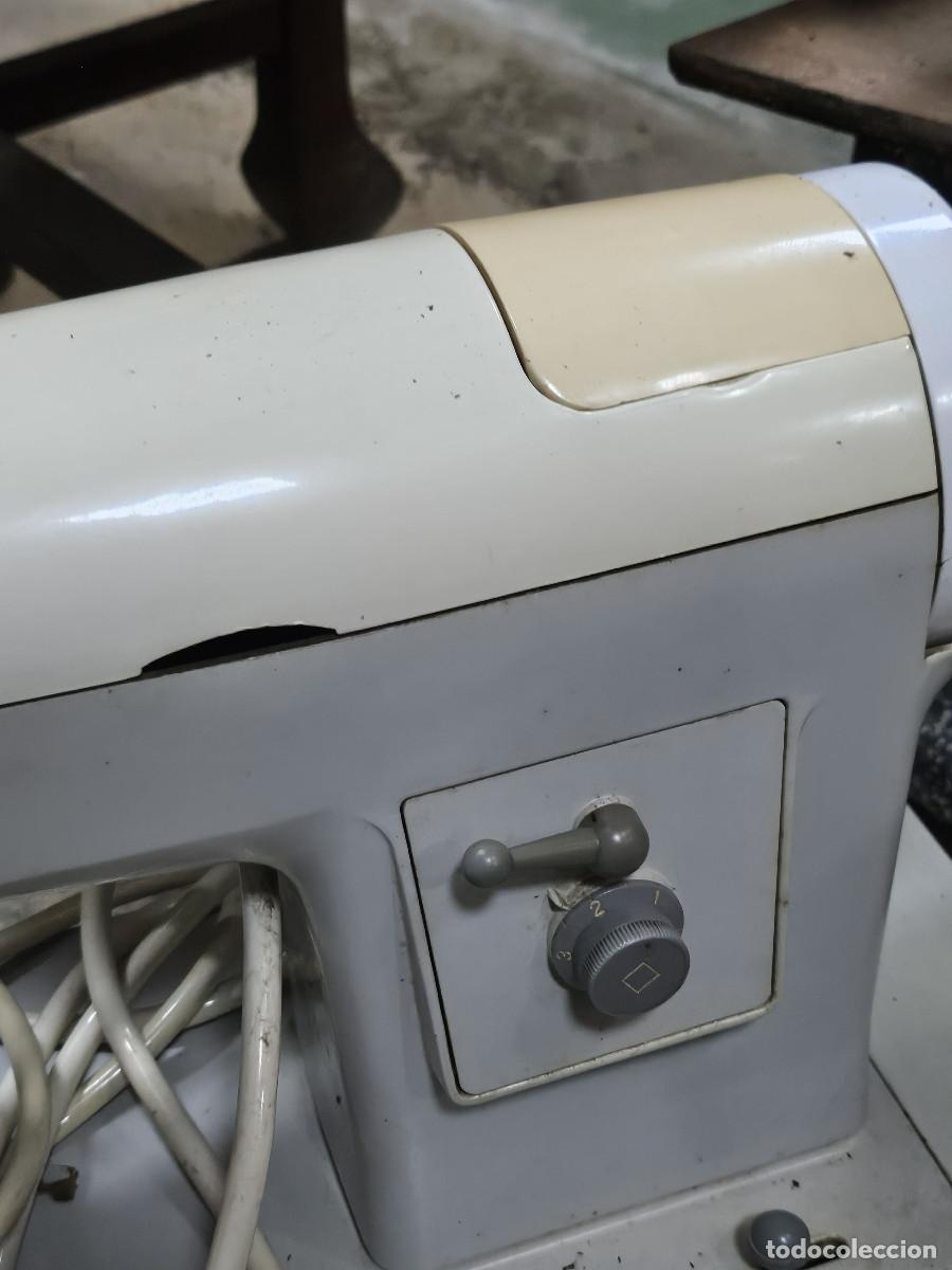 Vintage: maquina de coser eletrica - Foto 7