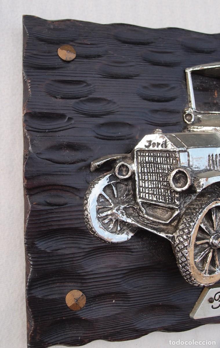 Vintage: Cuadro coche cl&aacute;sico en relieve - Foto 4