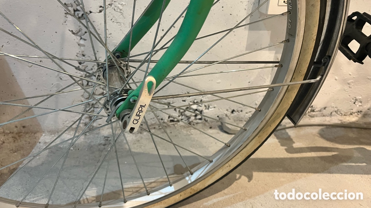 Vintage: Bicicleta cl&aacute;sica verde restaurada - Foto 2