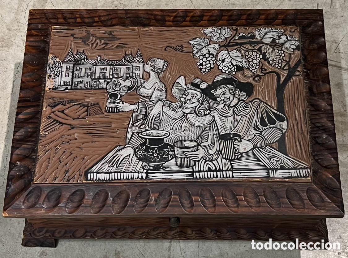 Vintage: Caja de madera. Tallada a mano. Estilo Castellano. A&ntilde;os 60.