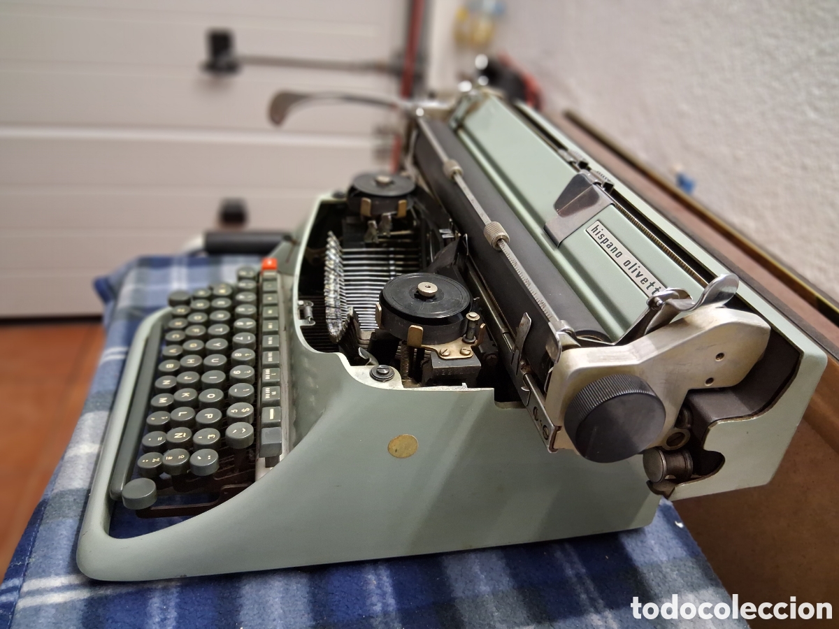 Vintage: M&aacute;quina de escribir Hispano Olivetti - Foto 4