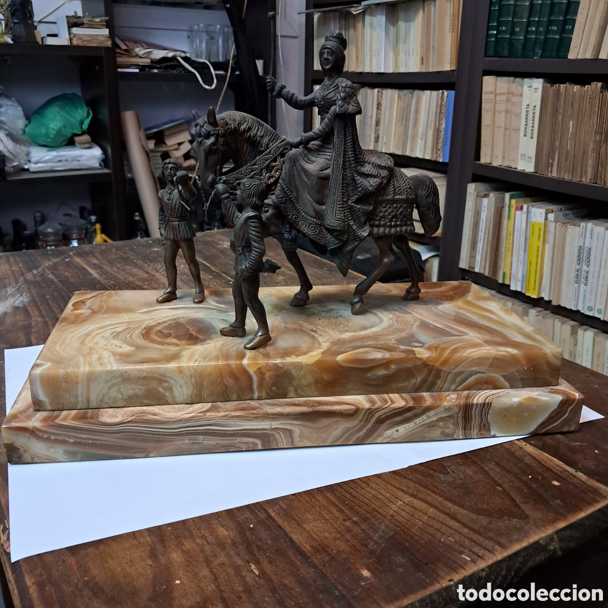 Vintage: Figura en bronce sobre marmol - Foto 1