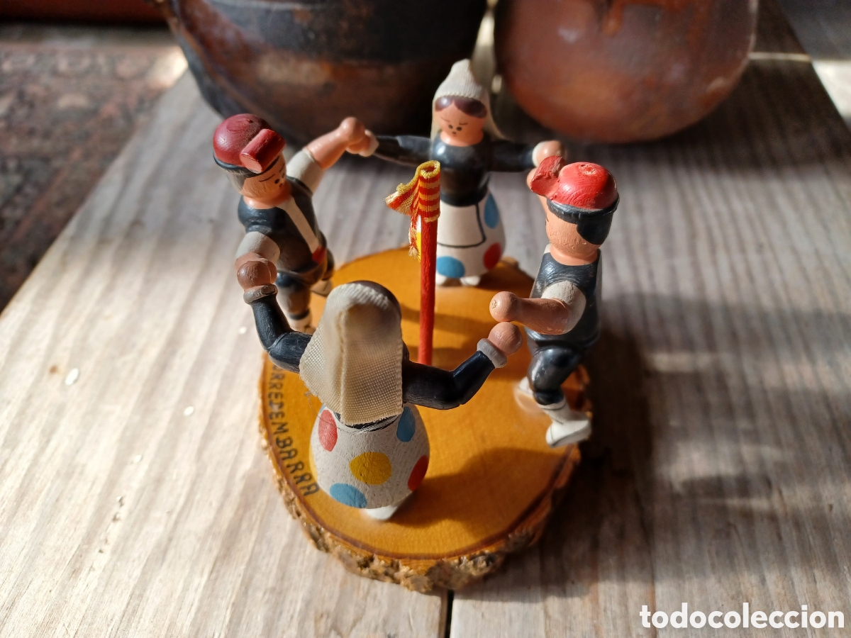 Vintage: Recuerdo de Torredembarra, figuras de madera. - Foto 3
