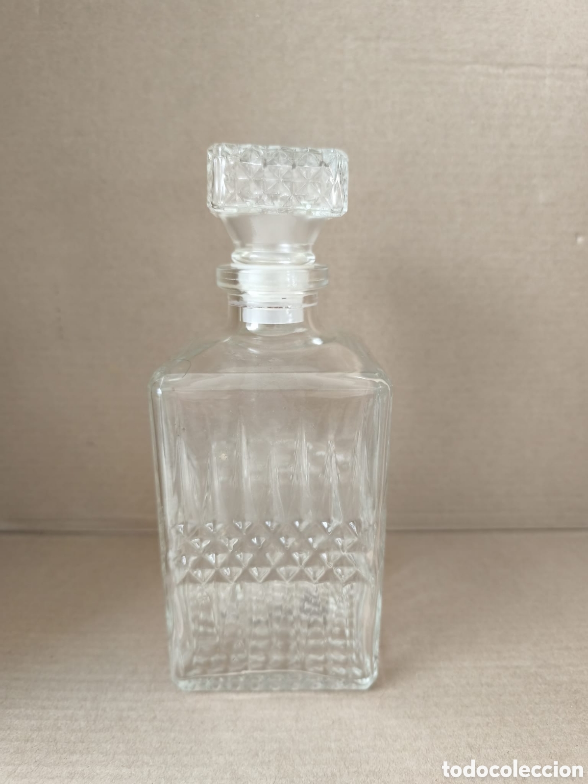 Vintage: Botella de vidrio para licores