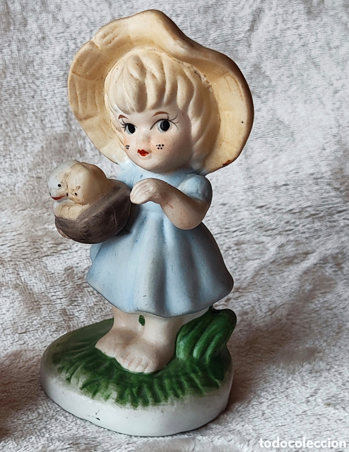 Vintage: Figura Ni&ntilde;a Taiw&aacute;n a&ntilde;os 70 con Pamela Porcelana Mate (Bisque) -