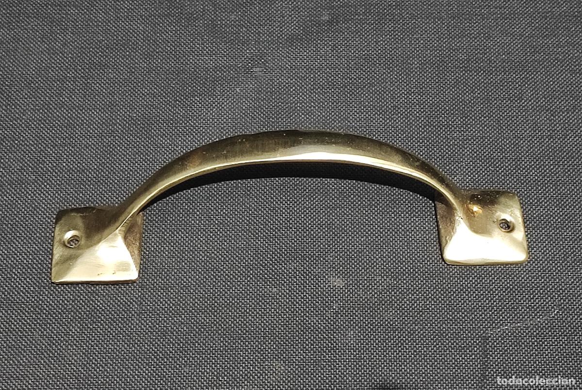 Vintage: BONITO Y PRACTICO TIRADOR DE PUERTA, EN BRONCE - Foto 2